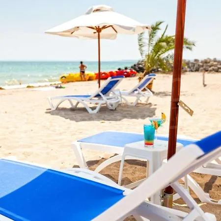 Апарт-отель Atlantis Sea View Бургас