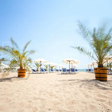 Апарт-отель Atlantis Sea View Бургас