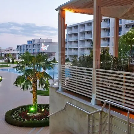 Atlantis Sea View Апарт-отель