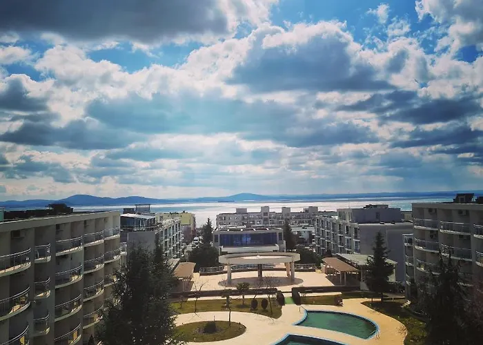 Апарт-отель Atlantis Sea View