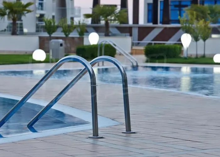 Atlantis Sea View Апарт-отель Бургас